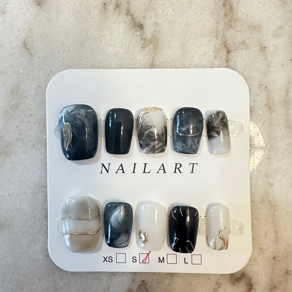 Elegant Marble Press on Nail Art Set of 3 - Picture 7 of 10
